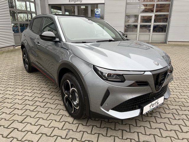 Alfa Romeo Junior SPECIALE 1.2 VGT Automatik+Schiebedach