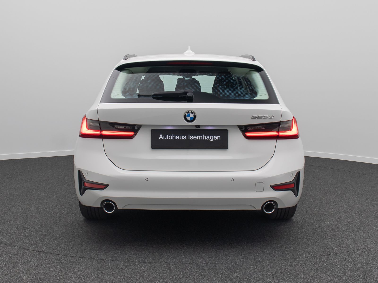 Fahrzeugabbildung BMW 320d Advantage GeschwindigReg Kamera DAB LED 17"