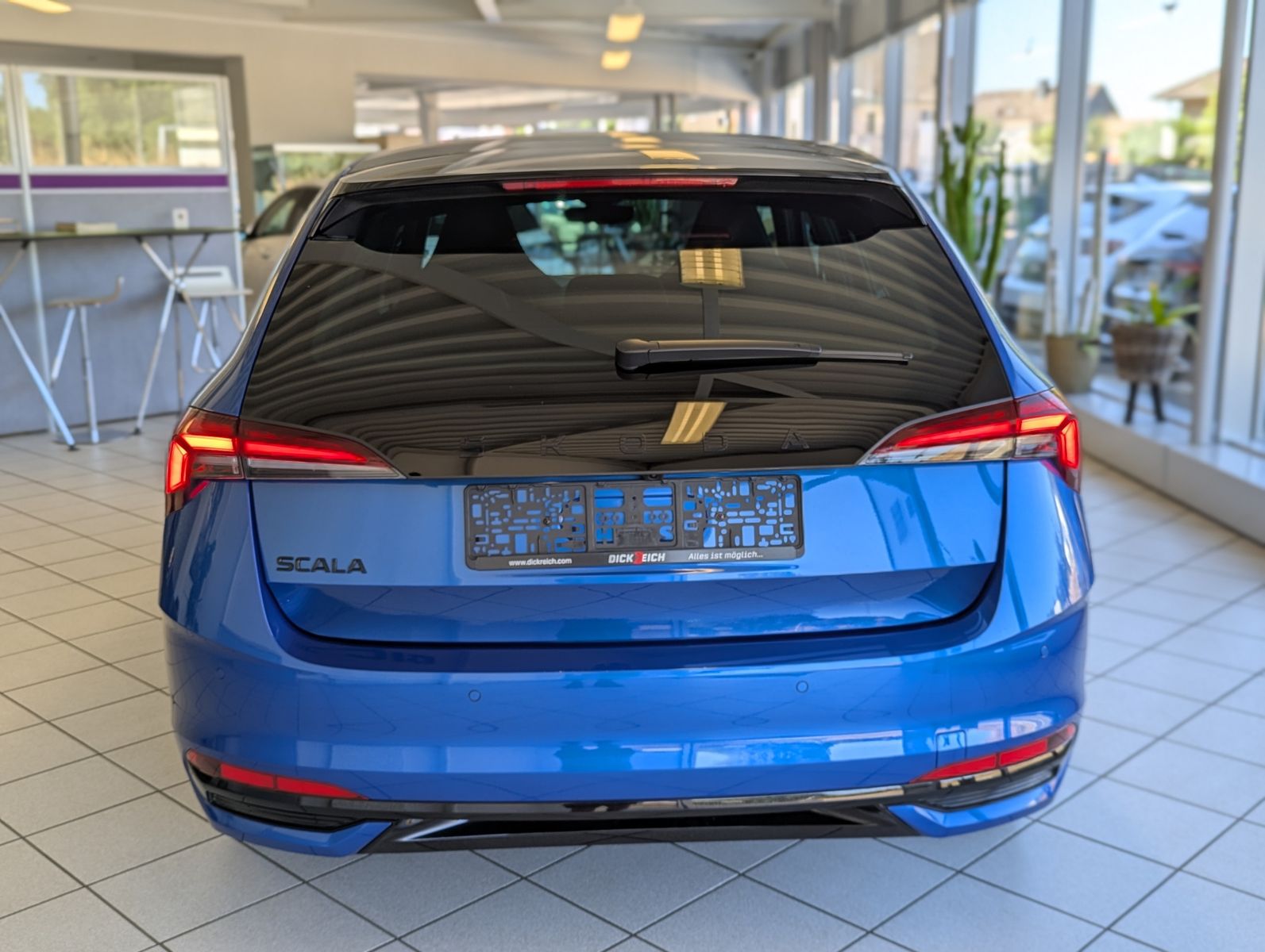 Fahrzeugabbildung SKODA Scala 1.5 TSI DSG Monte Carlo Kamera ACC LED 18"