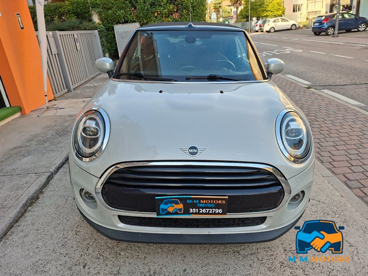 MINI Mini Cabrio Cooper Hype 1.5 Twin Power Turbo DCT imagem 2