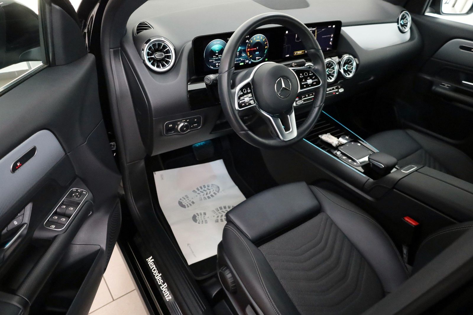Fahrzeugabbildung Mercedes-Benz GLA 250e Style Navi,Park P,Kamera,T.Leder,SH,LED