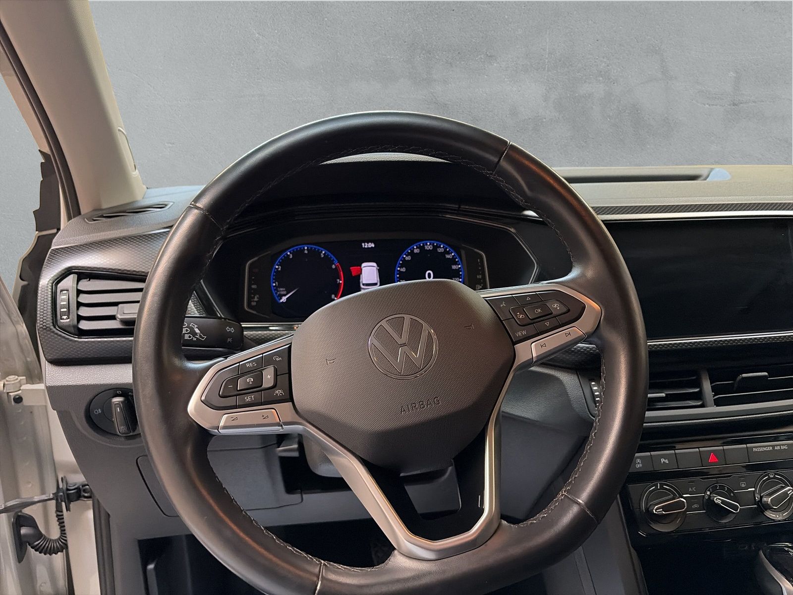 Fahrzeugabbildung Volkswagen T-Cross Life 1.5 TSI AppConnect MFK ACC