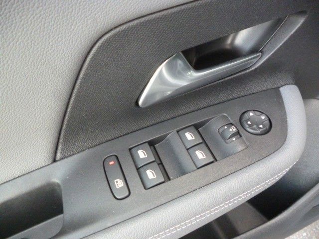 Mokka 5-tg. 1,2i Elegance,Navi,PP,RK,LED,Sitzhe