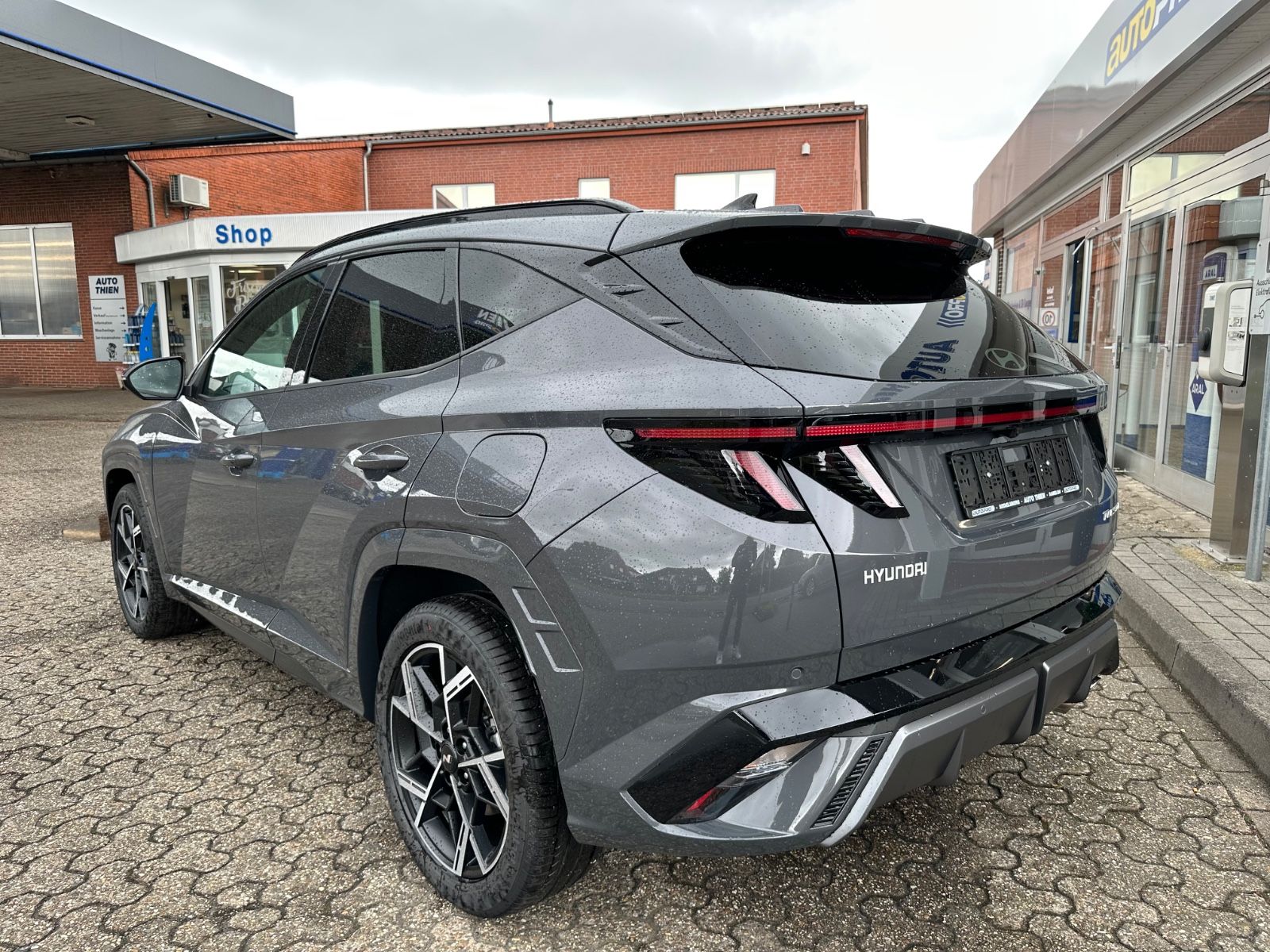 Fahrzeugabbildung Hyundai Tucson N-line T-GDi DCT 4x4 Pano/Navi/Shzg./ACC