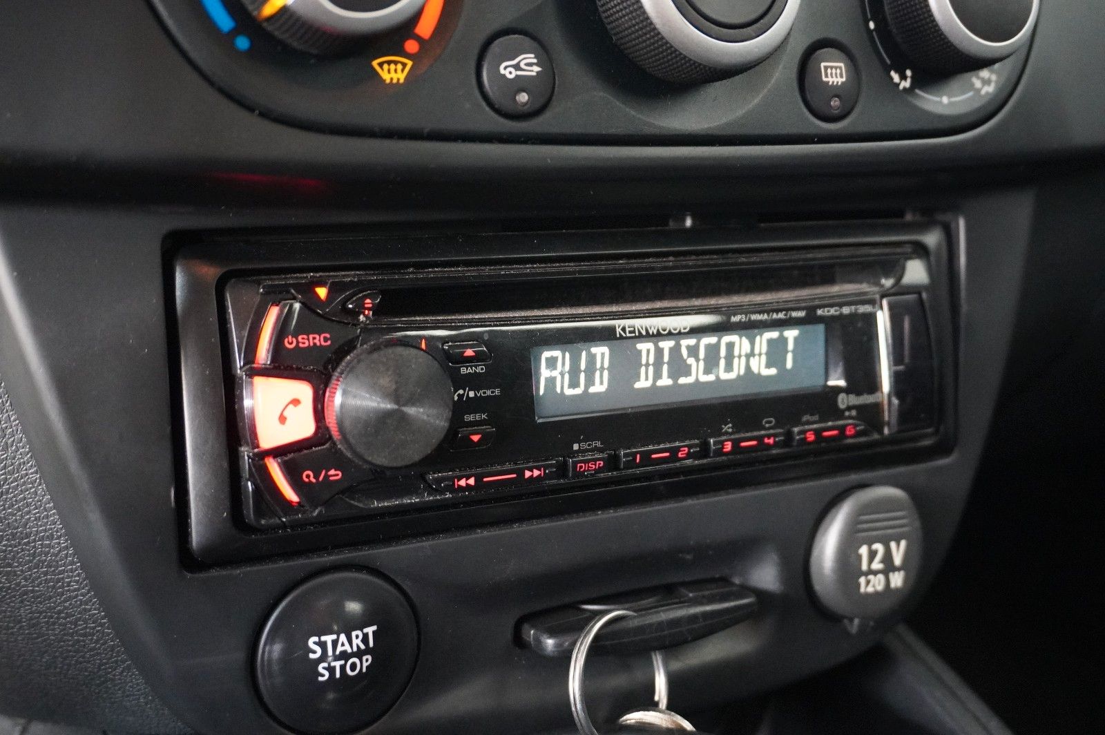 Fahrzeugabbildung Renault Megane Grandtour 1.6 AUTHEN. KLIMA/PDC/NEBEL/AHK