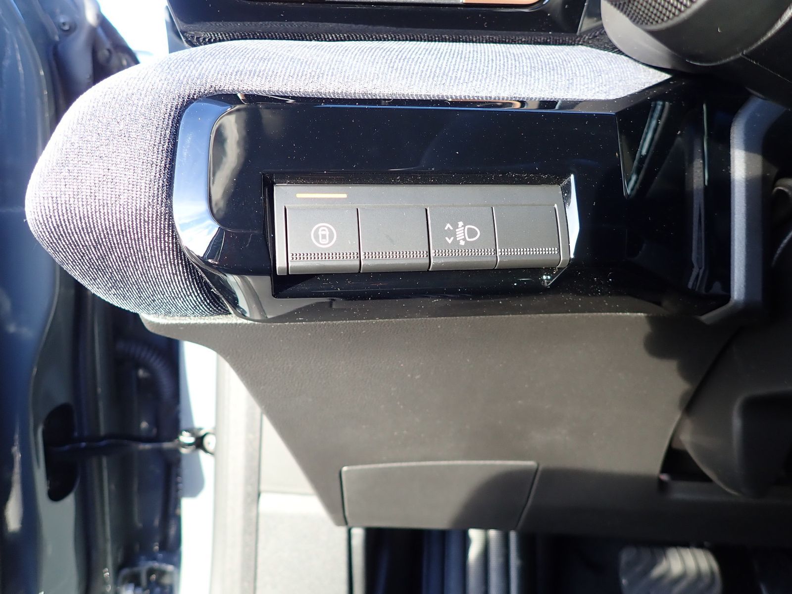 Fahrzeugabbildung Renault R 4 E-Tech elektrisch Techno 150 Comfort Range