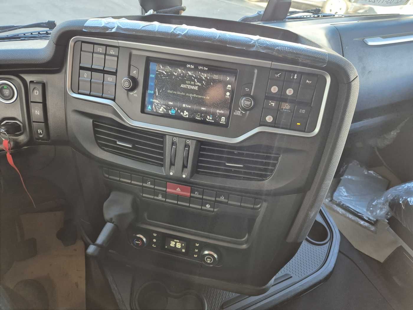 Fahrzeugabbildung Iveco X-Way AS280X46Y/PS ON 6x2 Meiller AK16 Intarder