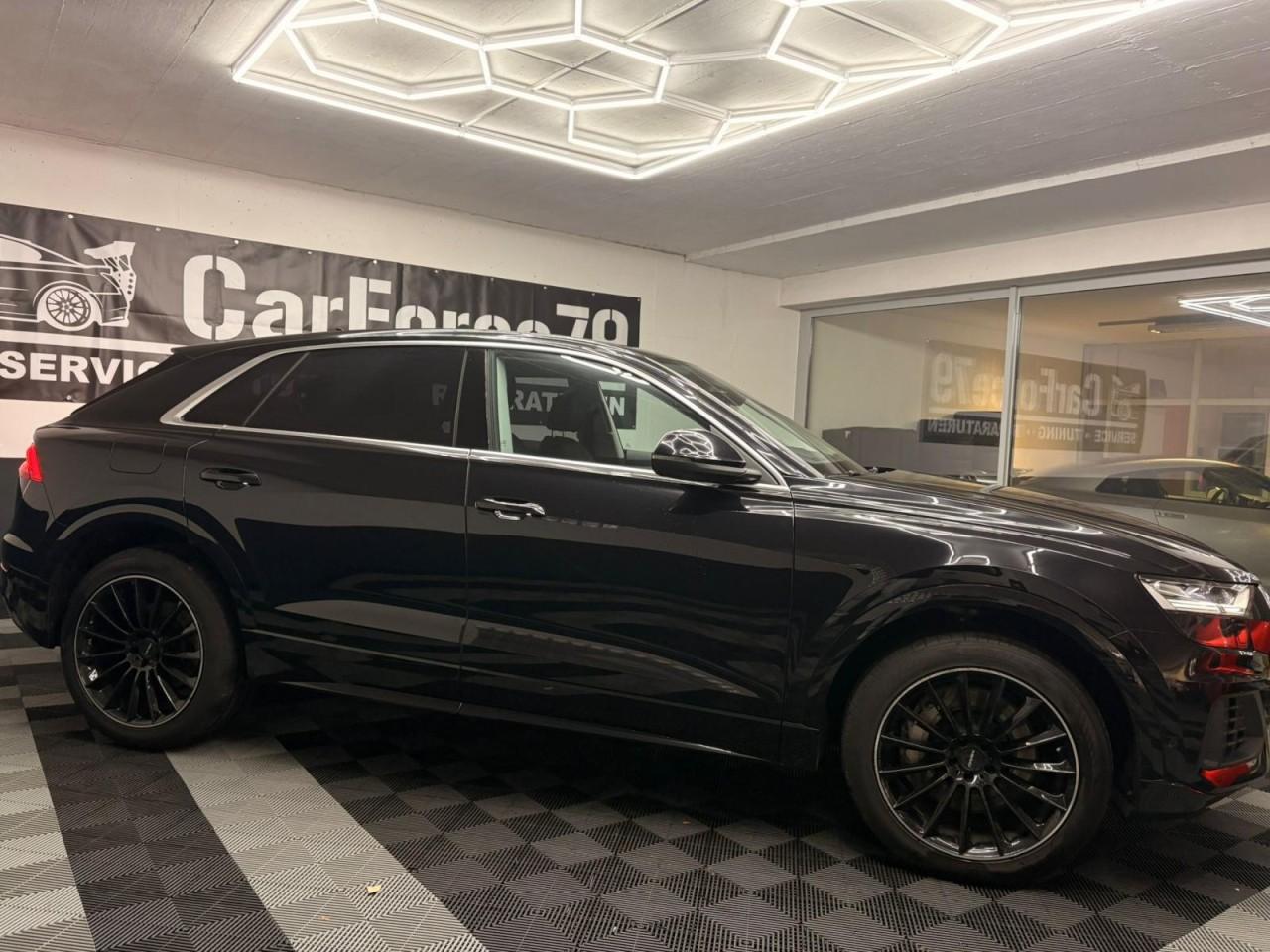 Audi Q8 55 TFSI quattro LENKRAD-,SITZHZG AHK HEADUP