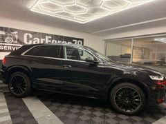 AUDI Q8 55 TFSI quattro LENKRAD-,SITZHZG AHK HEADUP