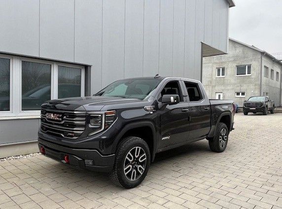 GMC Sierra 1500 AT4 Crew Cab Short Box MY2025