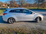 Hyundai i30 YES! 1.4 CW SHZ Navi LHZG Temp Klima Silver