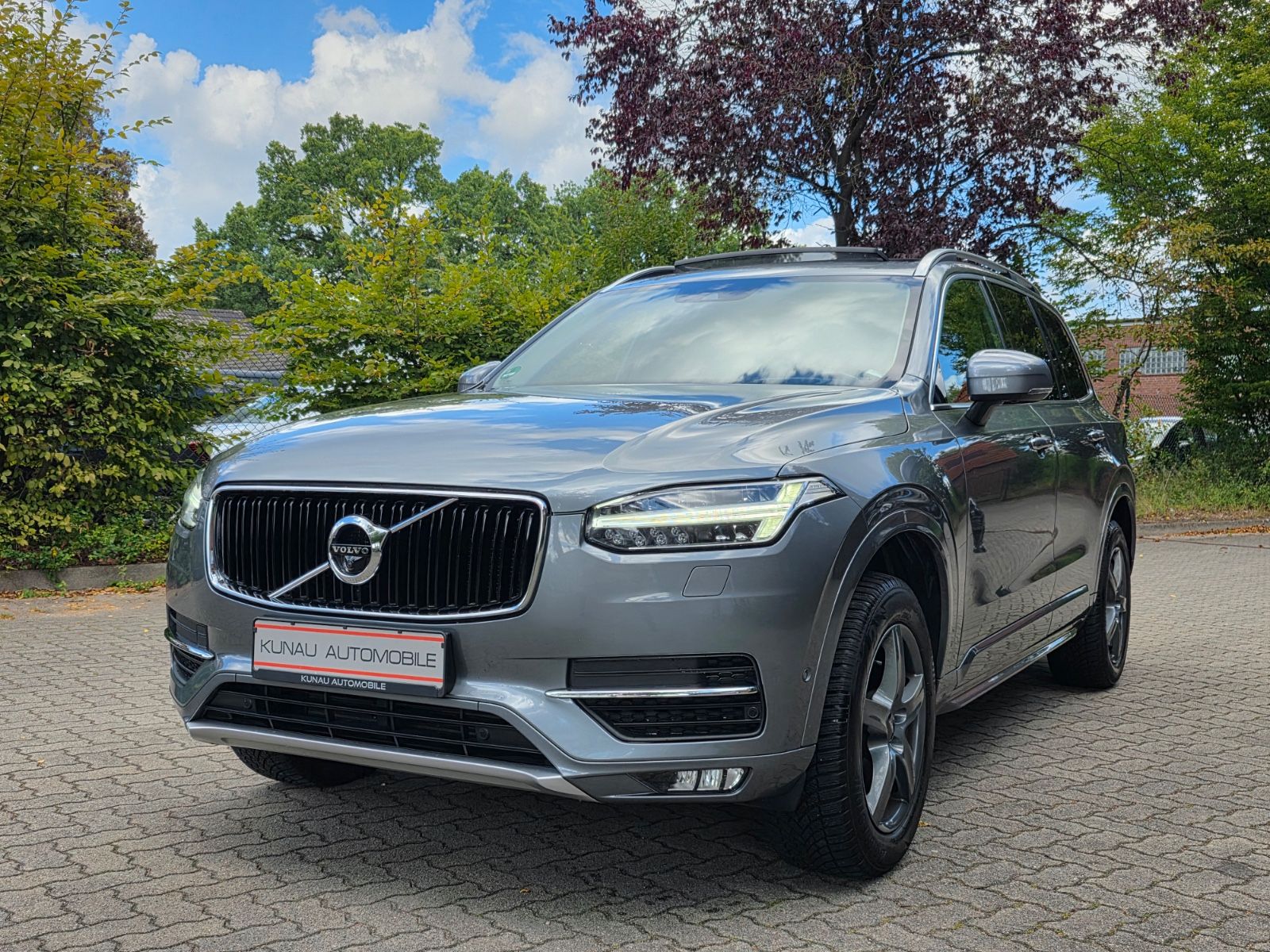 Volvo Volvo XC90 Momentum 2WD PANO/360°/7.SZ/HEADUP/LEDE