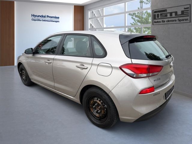 Fahrzeugabbildung Hyundai i30 Select 1.4 Navi Apple CarPlay Android Auto F
