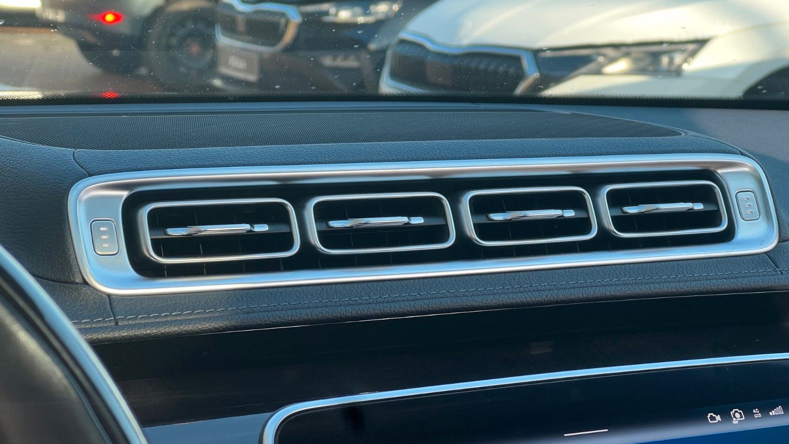 Fahrzeugabbildung Mercedes-Benz S500 4Matic Lang*AMG*LUFT