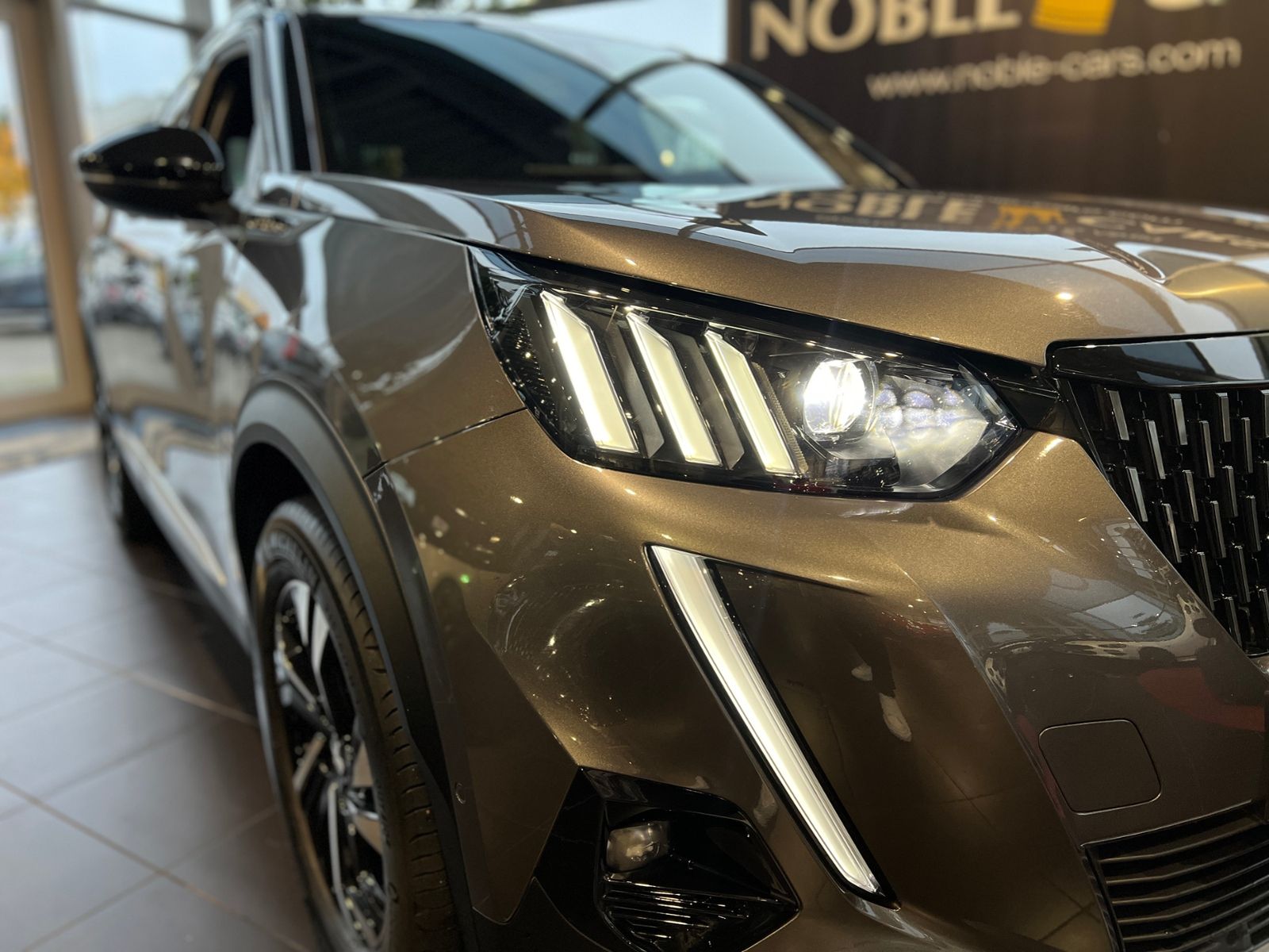 Fahrzeugabbildung Peugeot 2008 GT-Line RKF LED ALU