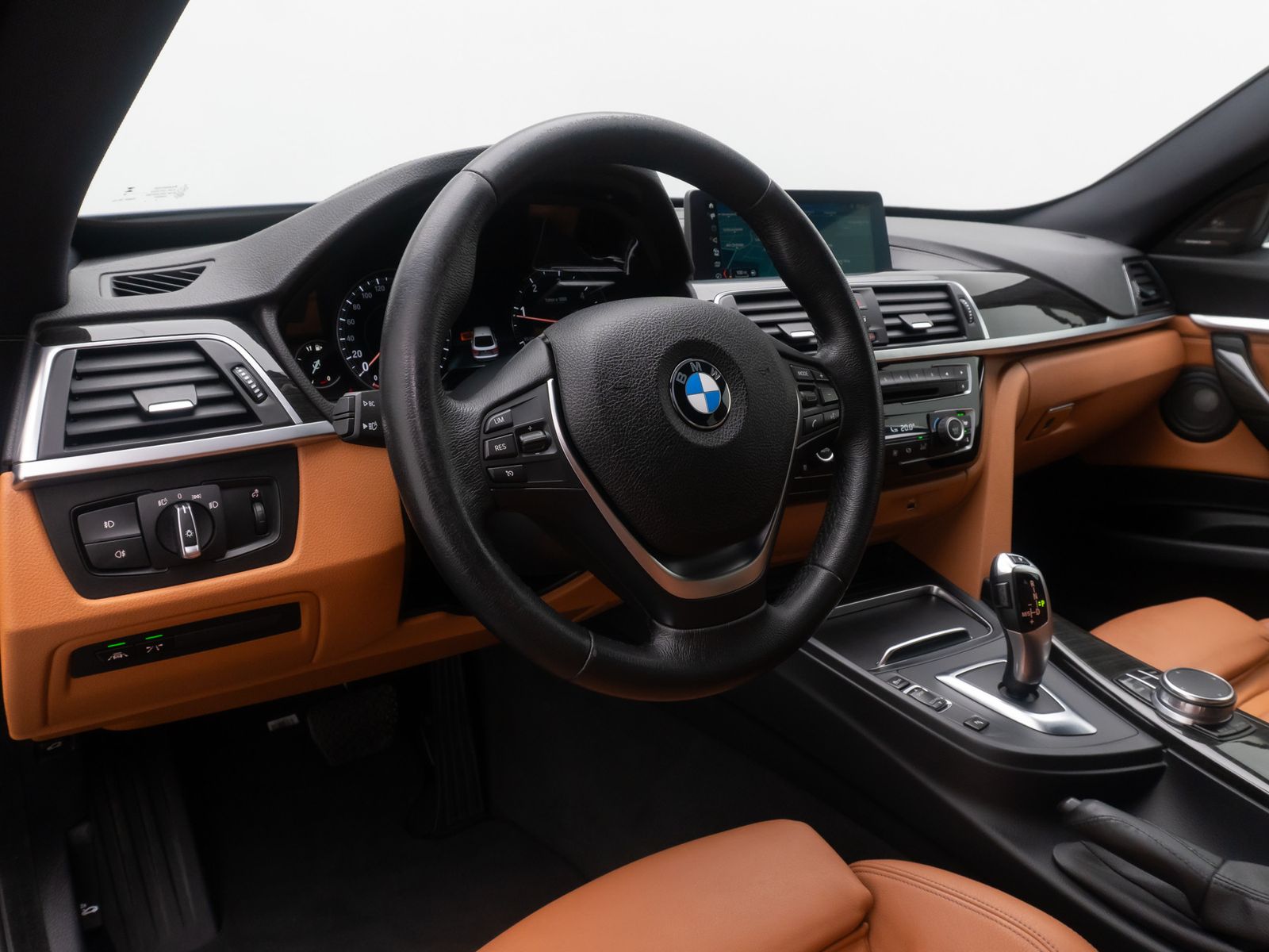 Fahrzeugabbildung BMW 320d Gran Turismo Luxury Line Alarm HUD Kamera D