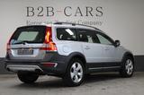 Volvo XC70 2.0 D4 Summum Geartr. -Leder - Dach - Xenon - Volvo XC70 mit Diesel-Antrieb: Automatik