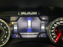 Fahrzeugabbildung Dodge RAM 1500 CrewCab 4x4 BigHorn Autom LPG Night AEC
