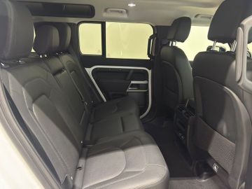 Land-Rover Defender - 5
