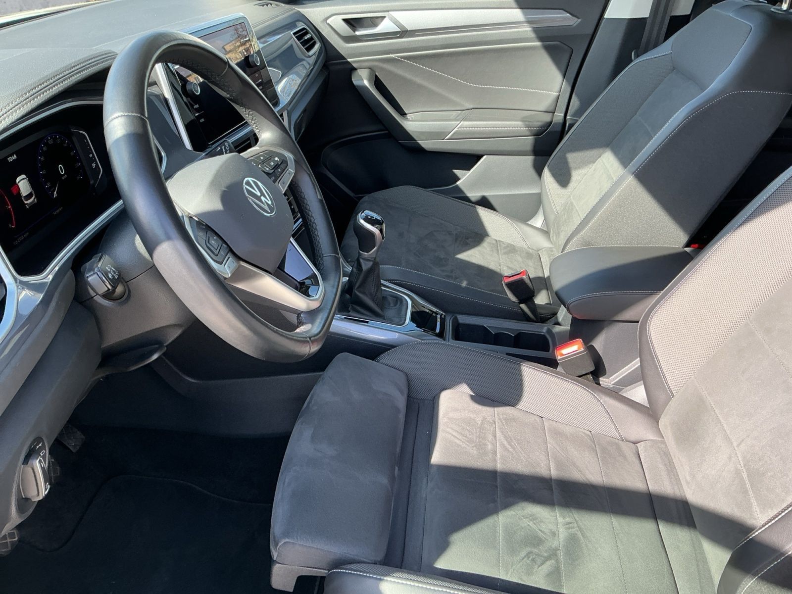 Volkswagen T-Roc - Bild 12