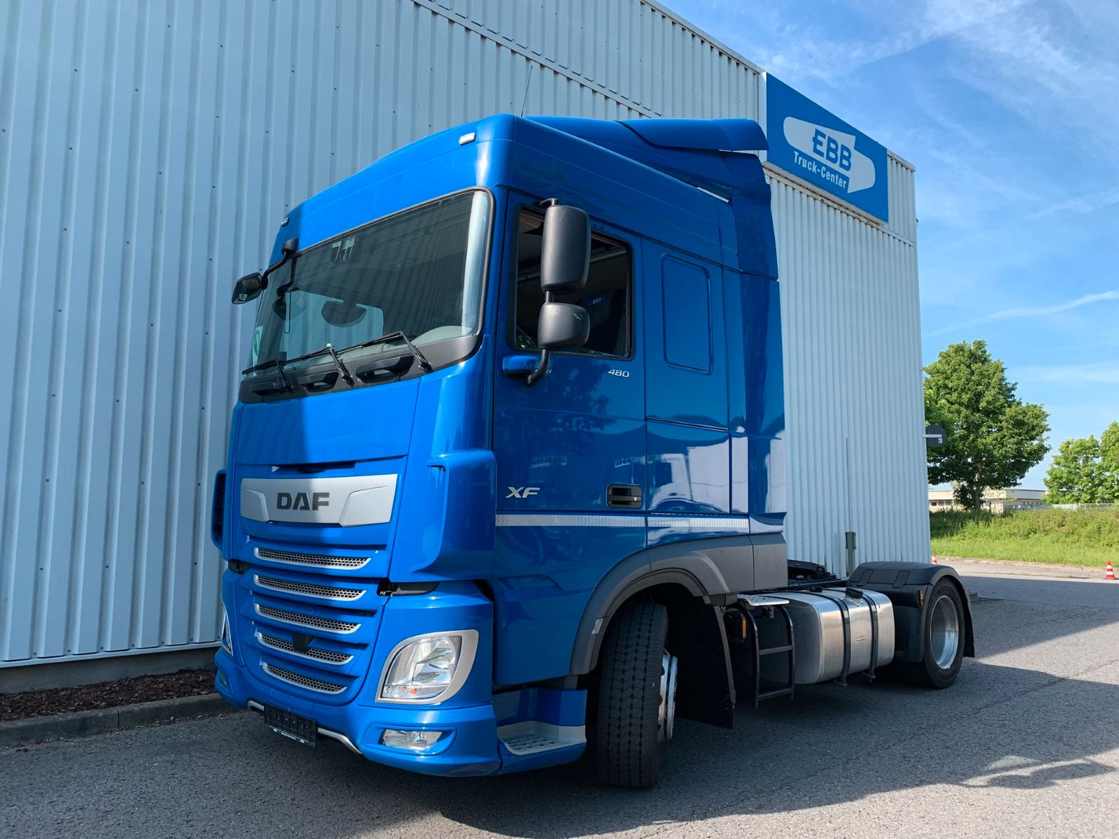 Fahrzeugabbildung DAF FT XF 480 SC LD