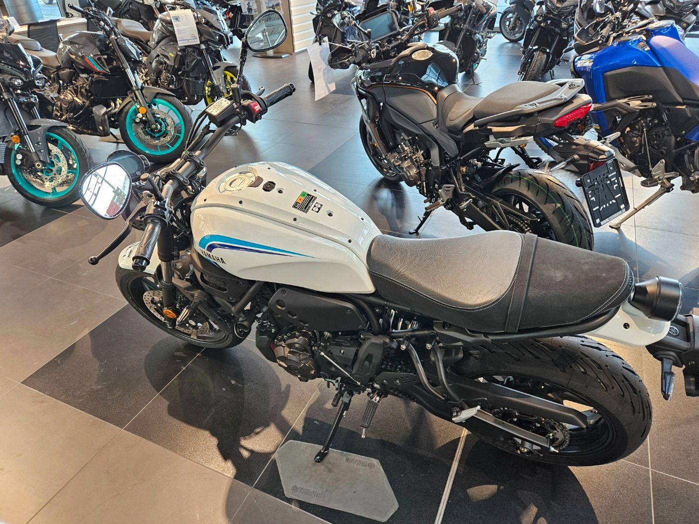 Fahrzeugabbildung Yamaha XSR 700 Modell 2023 Tageszulassung