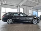 BMW 530e xDrive Touring Luxury Line Anhängk. ACC Kam - BMW 530: Allradantrieb