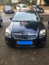 Toyota Avensis TÜV MÄRZ 2027 - Toyota Avensis in Frankfurt (Main)