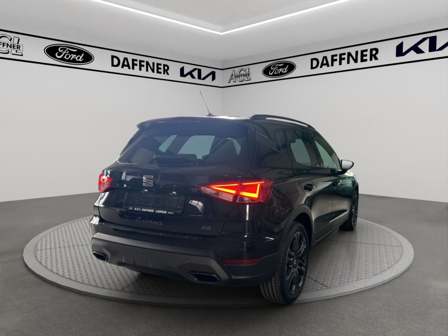 Fahrzeugabbildung SEAT Arona 1.0 TSI 85 kW FR Navi Digitales Cockpit LE