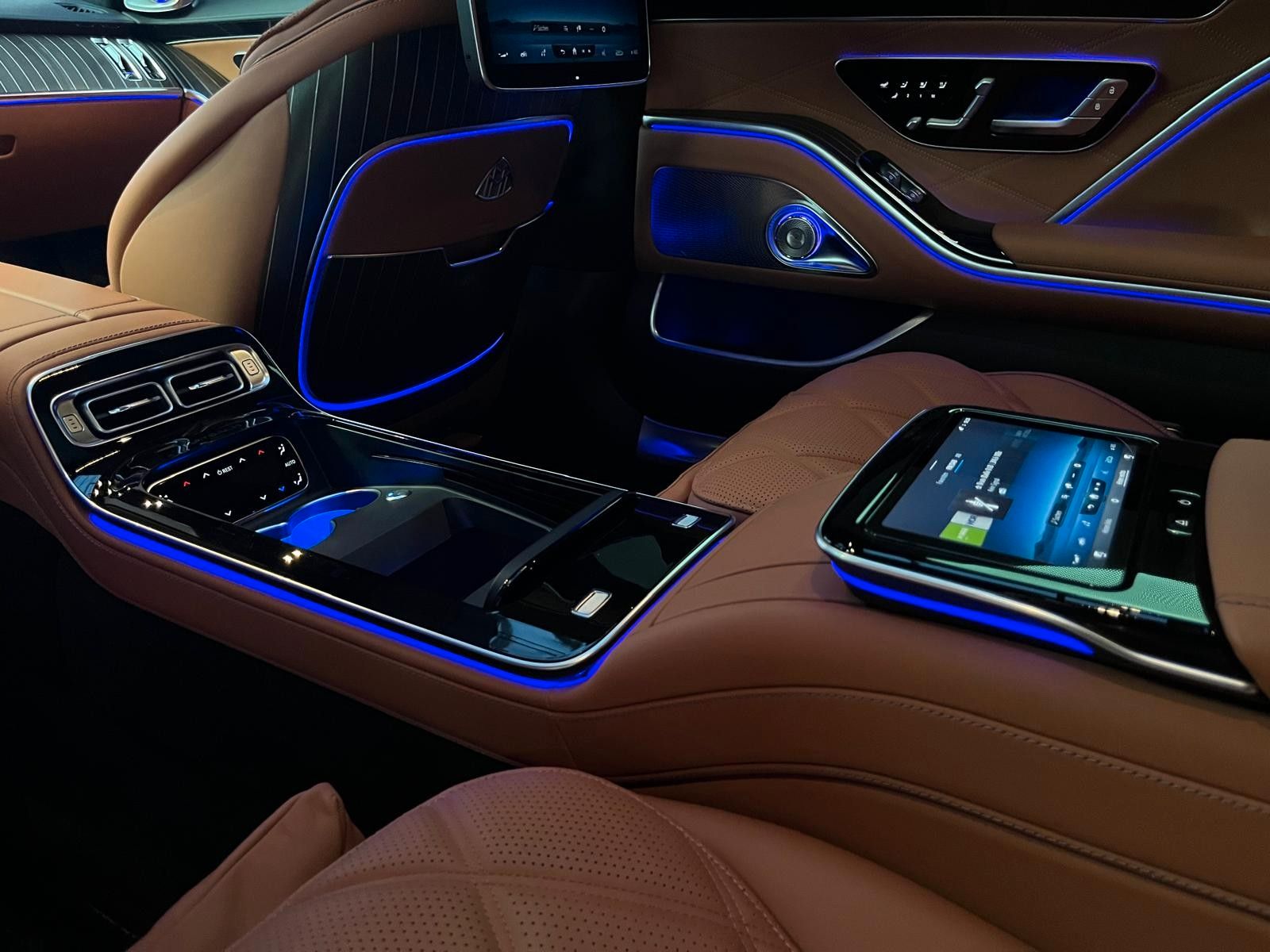 Fahrzeugabbildung Mercedes-Benz S 680 Maybach 4Matic | High End Interior |