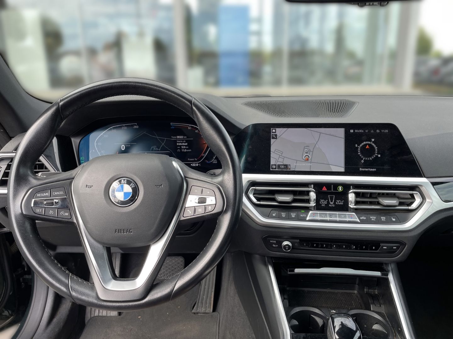 BMW 420 i Cabrio Navi Sitzh. Tempomat PDC Sportlenkr foto 6