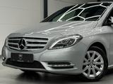 Mercedes-Benz B 200 AUTOMATIK*1.HAND*KAMERA*PANO*MB GARANTIE - Mercedes-Benz: Mb