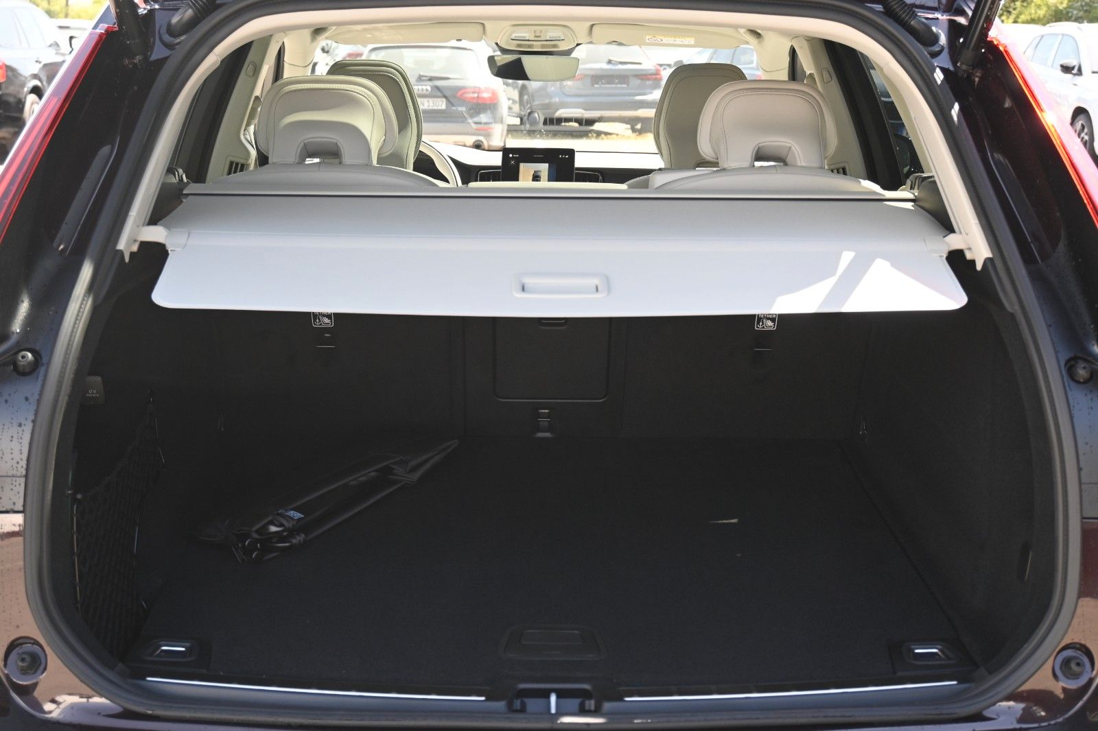 Fahrzeugabbildung Volvo XC60 B5 B AWD Plus Dark*FSHZG*PANO*360°*ACC