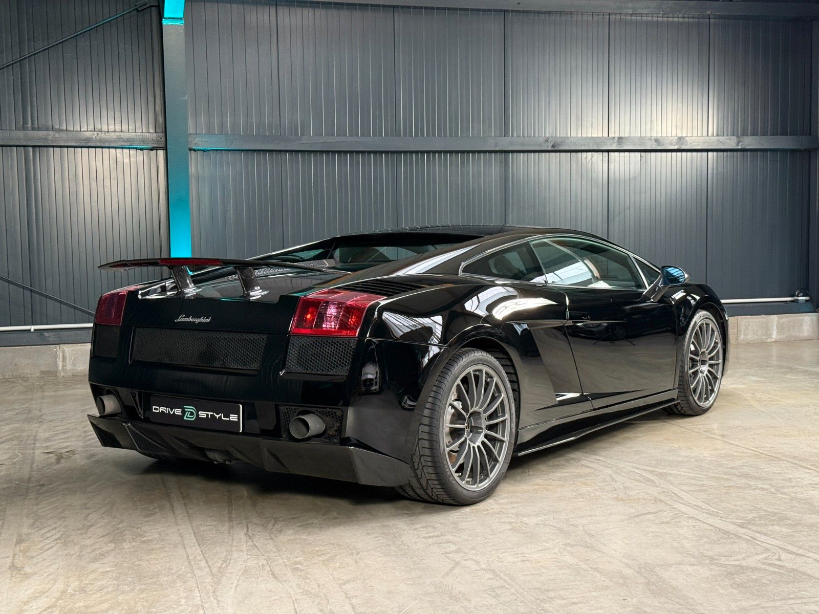 Fahrzeugabbildung Lamborghini Gallardo Superleggera LP + Lift + Schalensitze