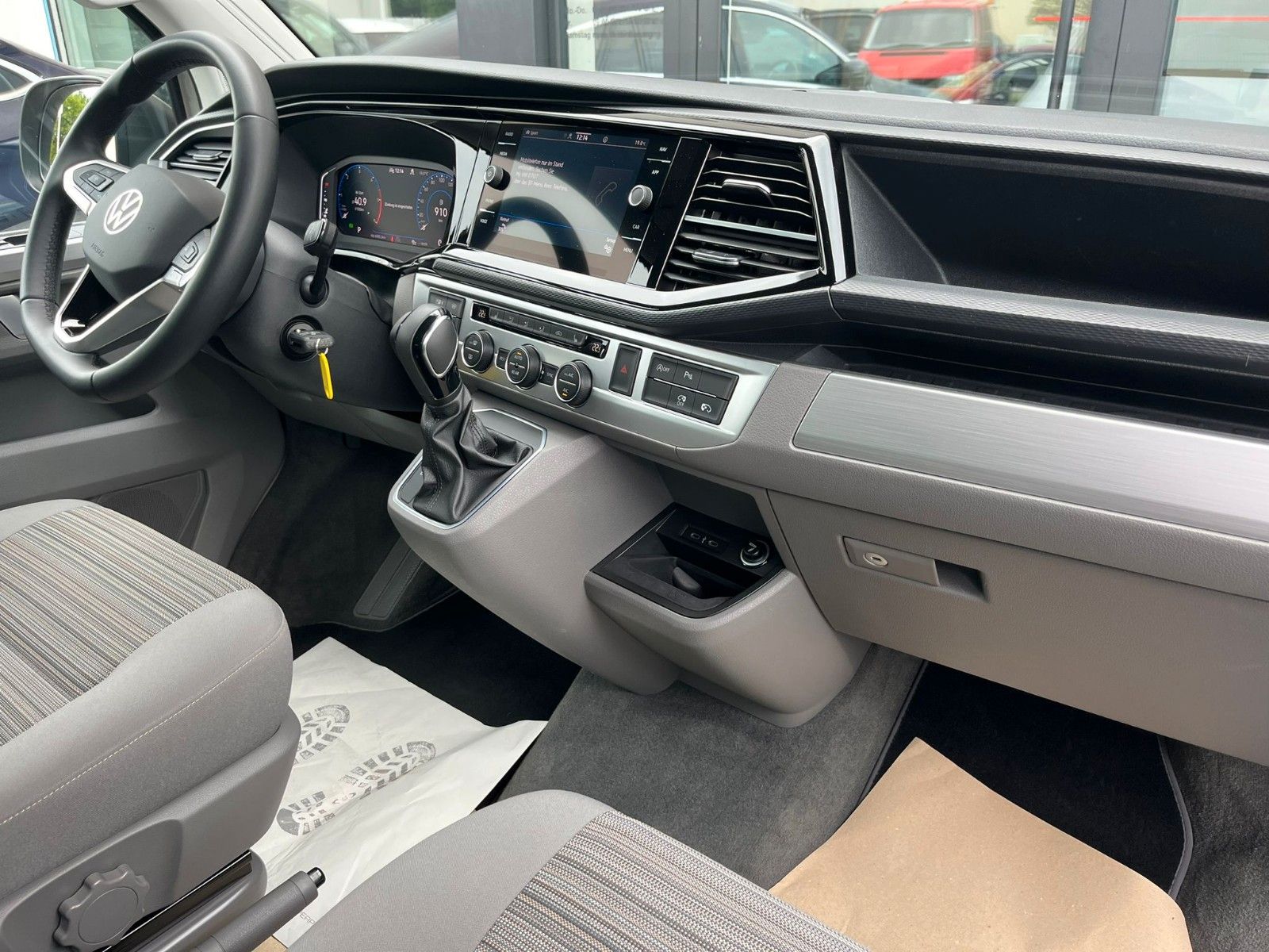 Fahrzeugabbildung Volkswagen T6 California 2.0TDI 4Motion Beach Camper