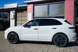 Porsche Cayenne S - Porsche Cayenne mit Benzin-Antrieb: Geländewagen