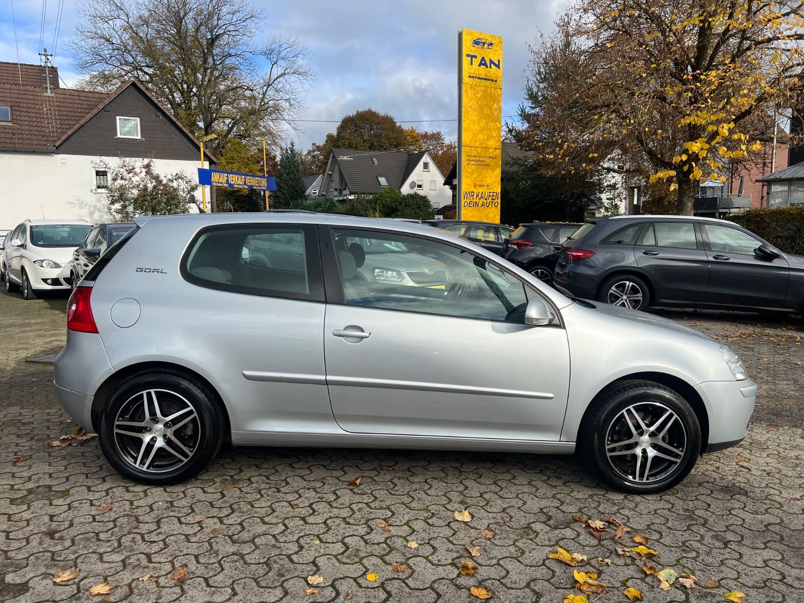 Fahrzeugabbildung Volkswagen Golf V Lim. 1.4 Goal