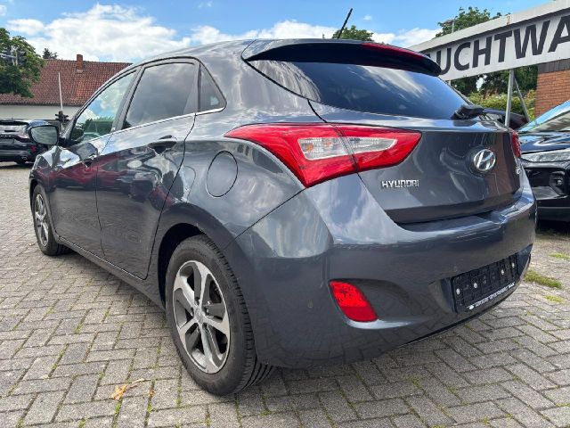 Hyundai i30 1.4 blue Passion SitzheizungKlima