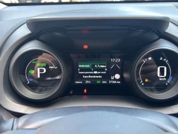 Toyota Yaris - 10