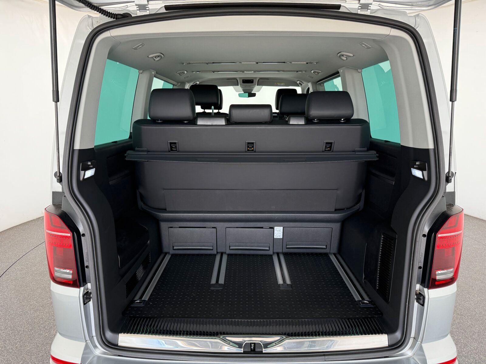 Volkswagen T6.1 2.0 TDI 4MO Multivan Generation Six LED NAV foto 11
