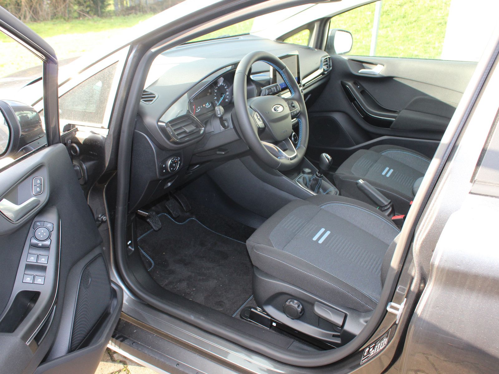 Fahrzeugabbildung Ford Fiesta Active 1,0 EcoBoost Hybrid