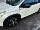 Peugeot 2008 GT-Line Edition PureTech 110 EAT6 - Peugeot 2008: 1.6