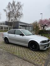 BMW E46 - 320i - Limousine - BMW 320 aus 2001: 320i