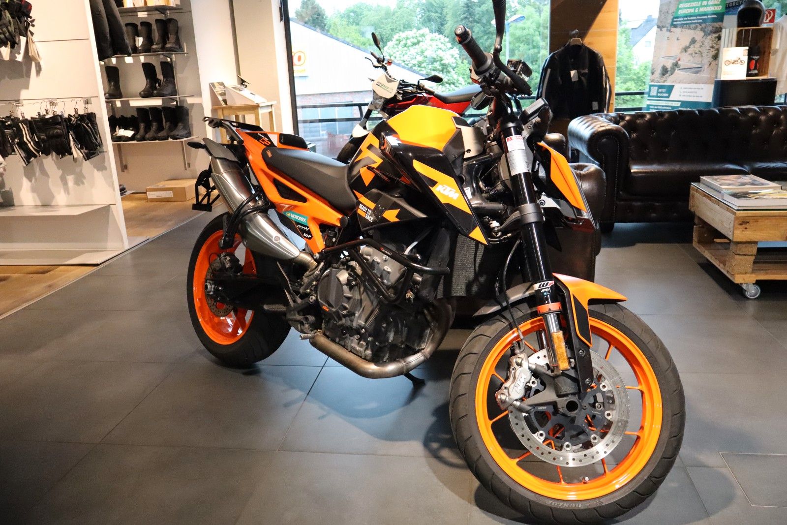 Fahrzeugabbildung KTM 890 Duke GP
