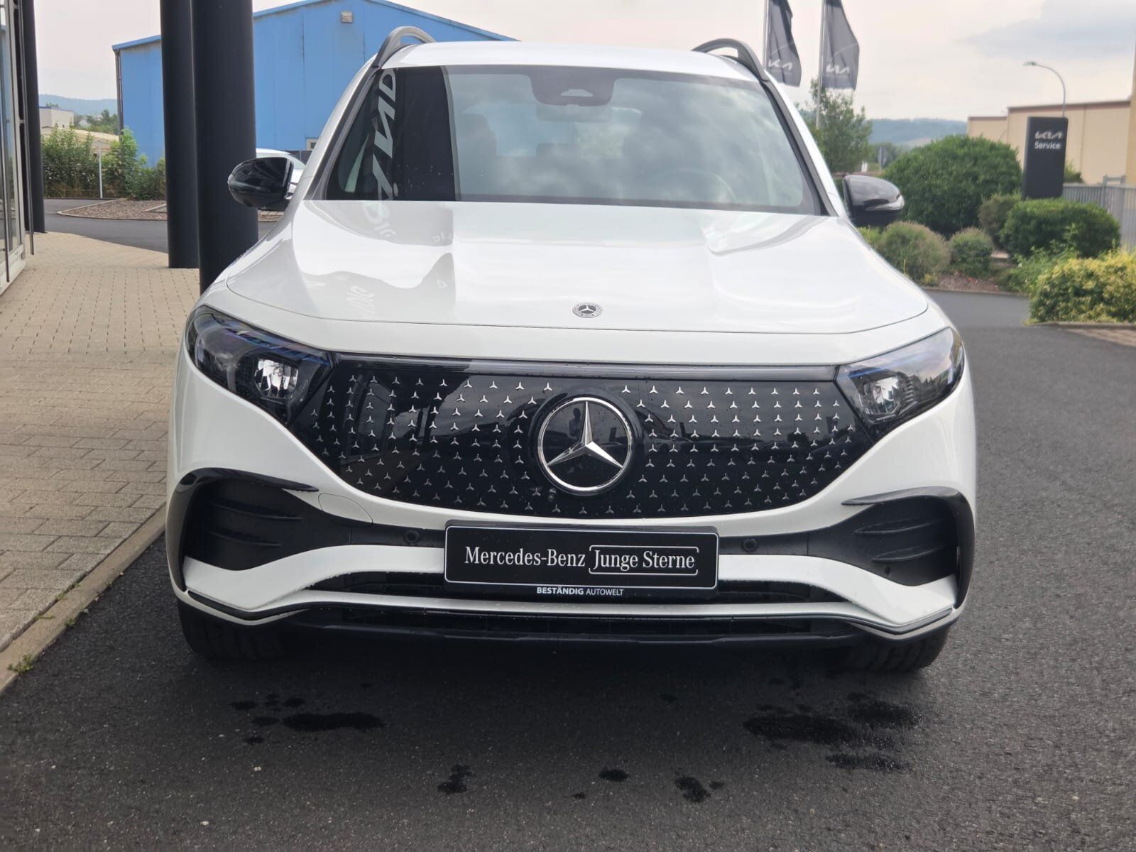 Mercedes-Benz EQB 350 4MATIC AMG 20 AHK 360° MEMORY KEYLESS-G foto 3