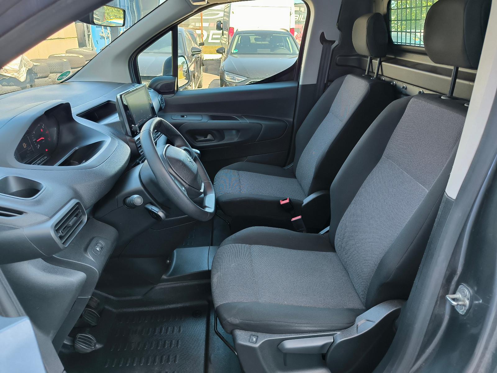 Peugeot Partner Premium L2 1.5 HDI*Navi*SHZG*PDC*Tempo