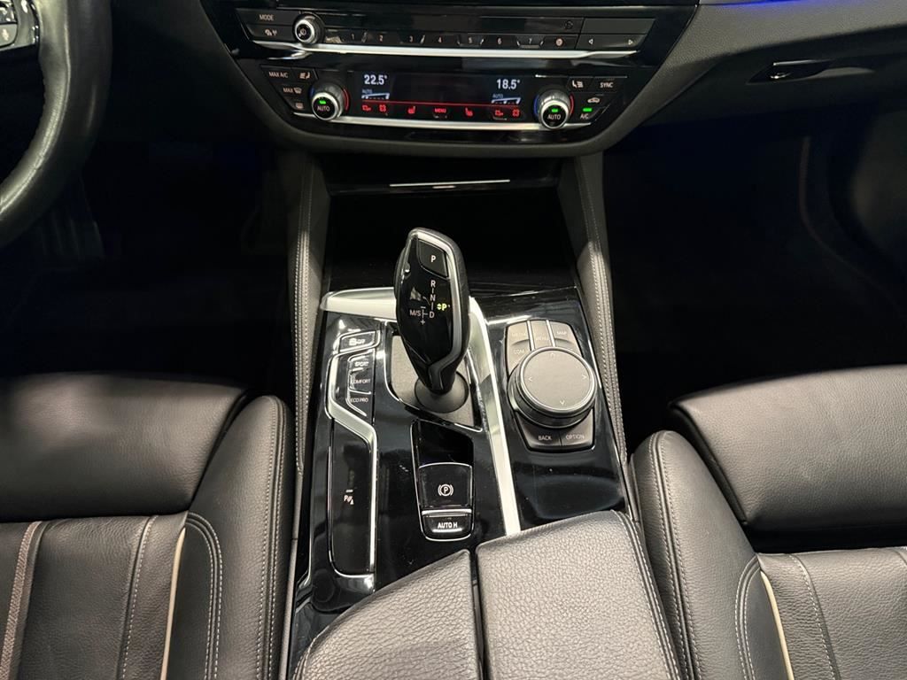 BMW 540d xDrive LuxuryLine AHK+Pani+Innovationpaket foto 11