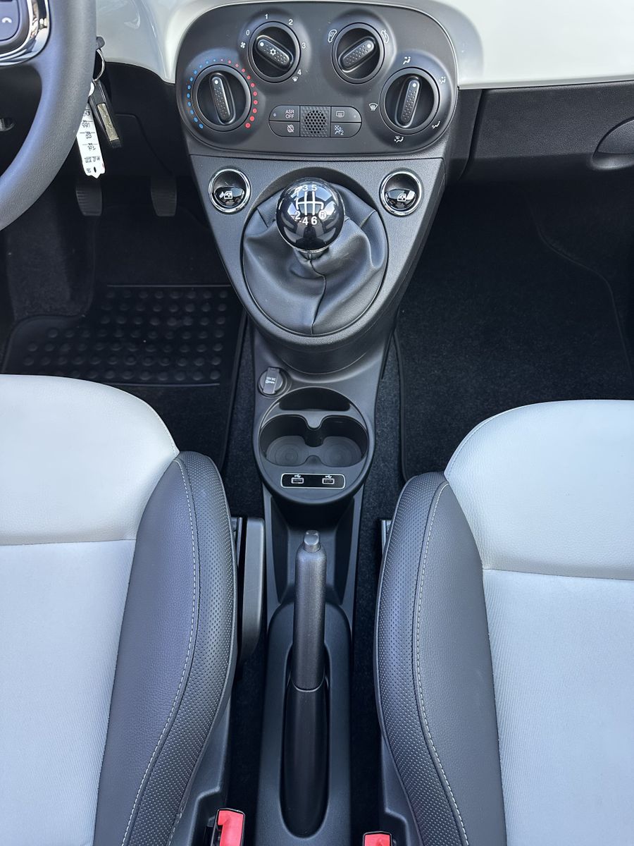 Fahrzeugabbildung Fiat 500 1.0 GSE Dolcevita PANORAMA+KOMFORT-PAKET+PP