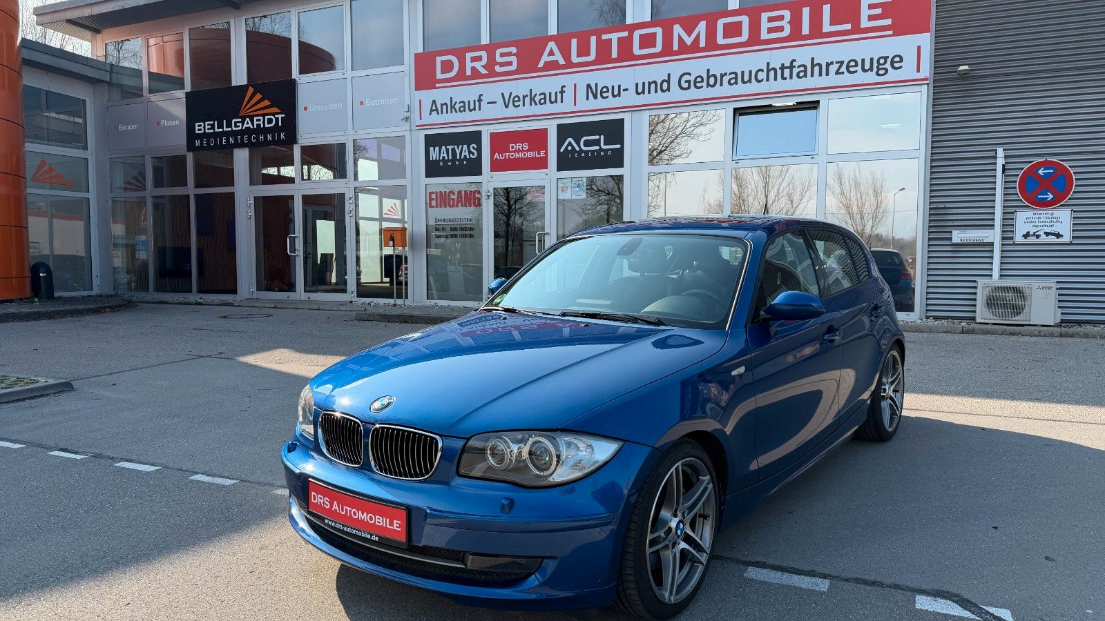 BMW 130i Limousine/Navi/Klimaaut/ 1 Hand /Bi Xenon - Bild 1