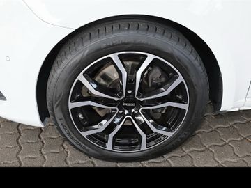 Mercedes V 220 - 3